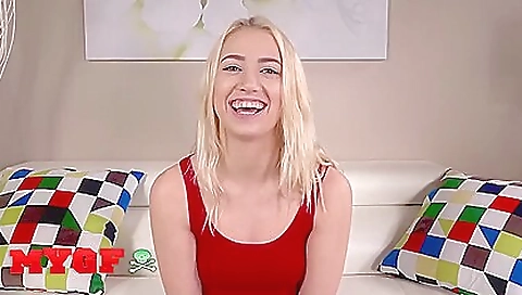 Stunning blonde enjoys big cock and deepthroat blowjob