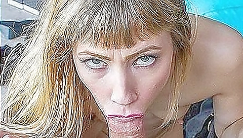 A hot girl gets her pussy licked by a huge cock before a hard fuck