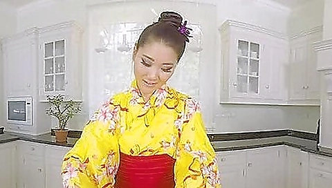 Asian slut with a big ass is fucking a vr porn video