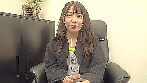 Japanese girl with perfect body wants to fuck a man