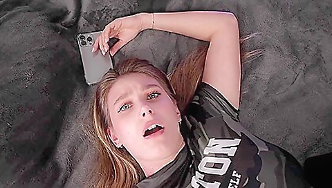 Hot blonde babe with sexy big tits shows her tits 049947