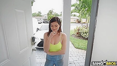 An intense brunette with a tight asshole wants to cum