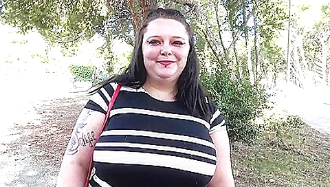 A young girl got a big dick in her mouth and then she fucked a guy