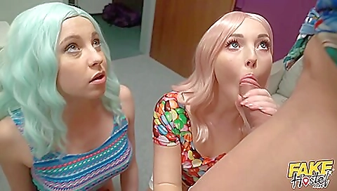 Hot teen 18+ takes turns sucking each other's pussies
