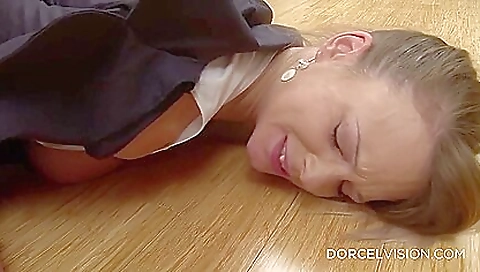 Tiffany leiddi horny teen 18+ 18+ in stockings and face