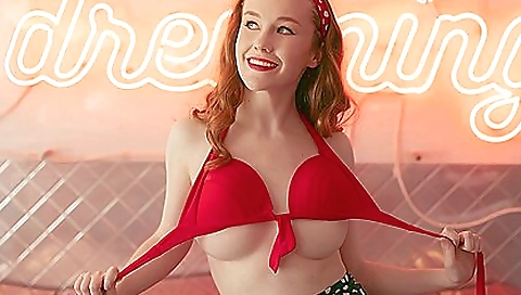 Stunning brunette blonde in a virtual reality video