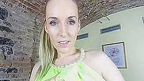 Sexy blondie with natural curves enjoys VR porn solo